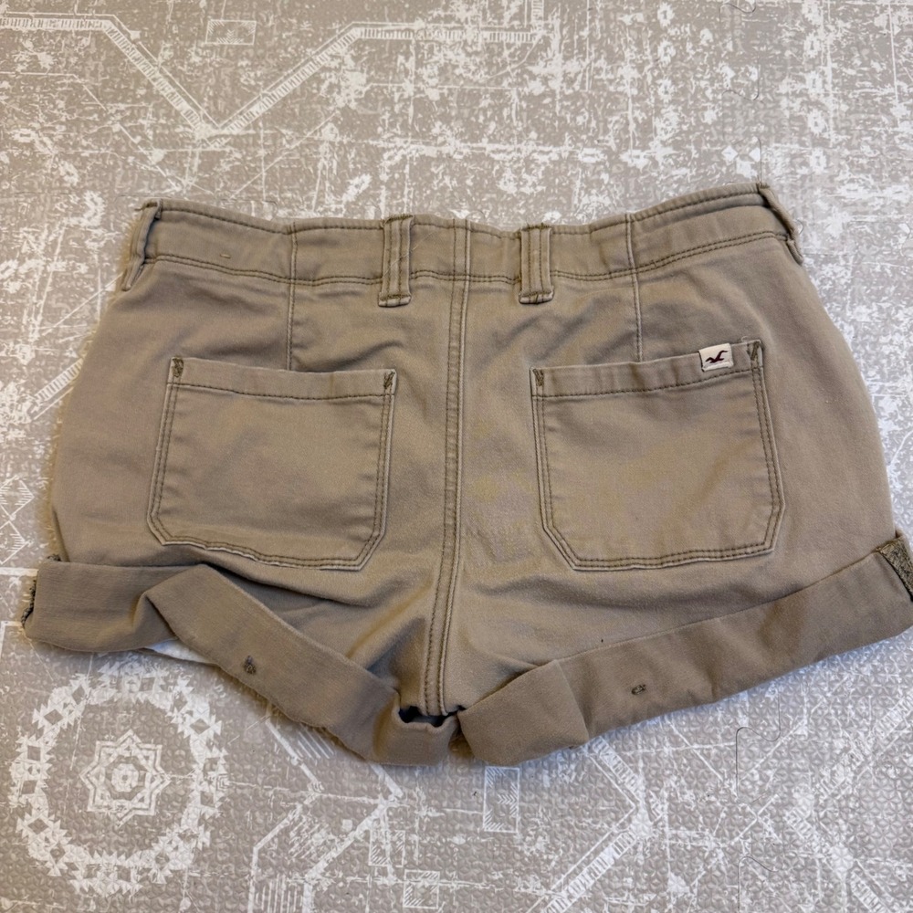 Y2K vintage Hollister Women Beige‎ Chino Midi Shorts Size 25 Cuffed #y2K